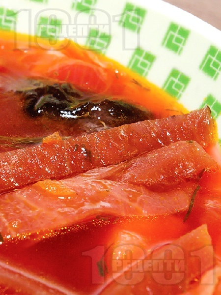Борш - постна зеленчукова супа (чорба) с картофи, зелен фасул и червено цвекло - снимка на рецептата